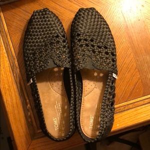 Women’s Toms shoes
